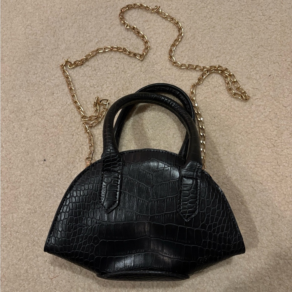 Black Croc-Embossed Handbag with Gold Chain